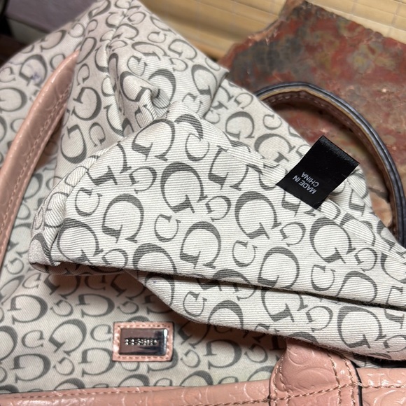 GUESS Soft Dusty Pink Tote Bag Silver Triangle Rhinestones 15.5”Lx9.5”Hx6.5”W - Picture 17 of 17